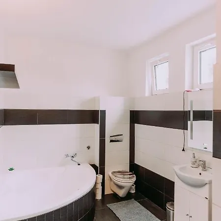 Moricz Wellness Appartement Balatonfenyves