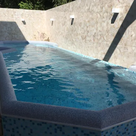 Móricz Wellness Apartman